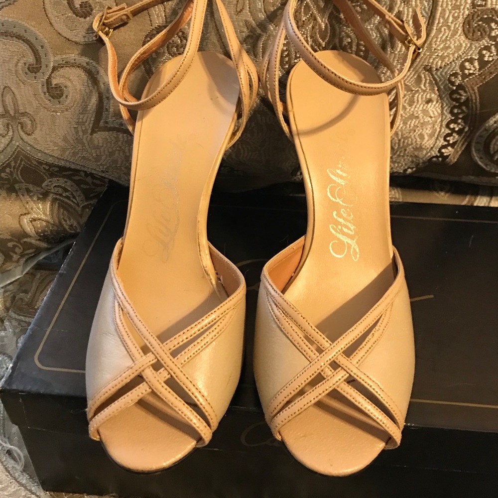Caressa's Beige Open Toe And Ankle Strap Shoe